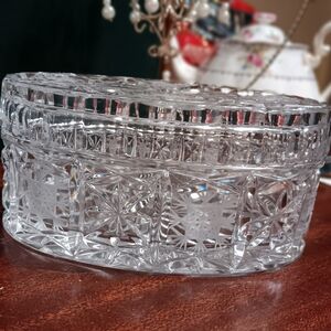 Heavy, lead crystal oval box. Beautiful, no chips, like new.
